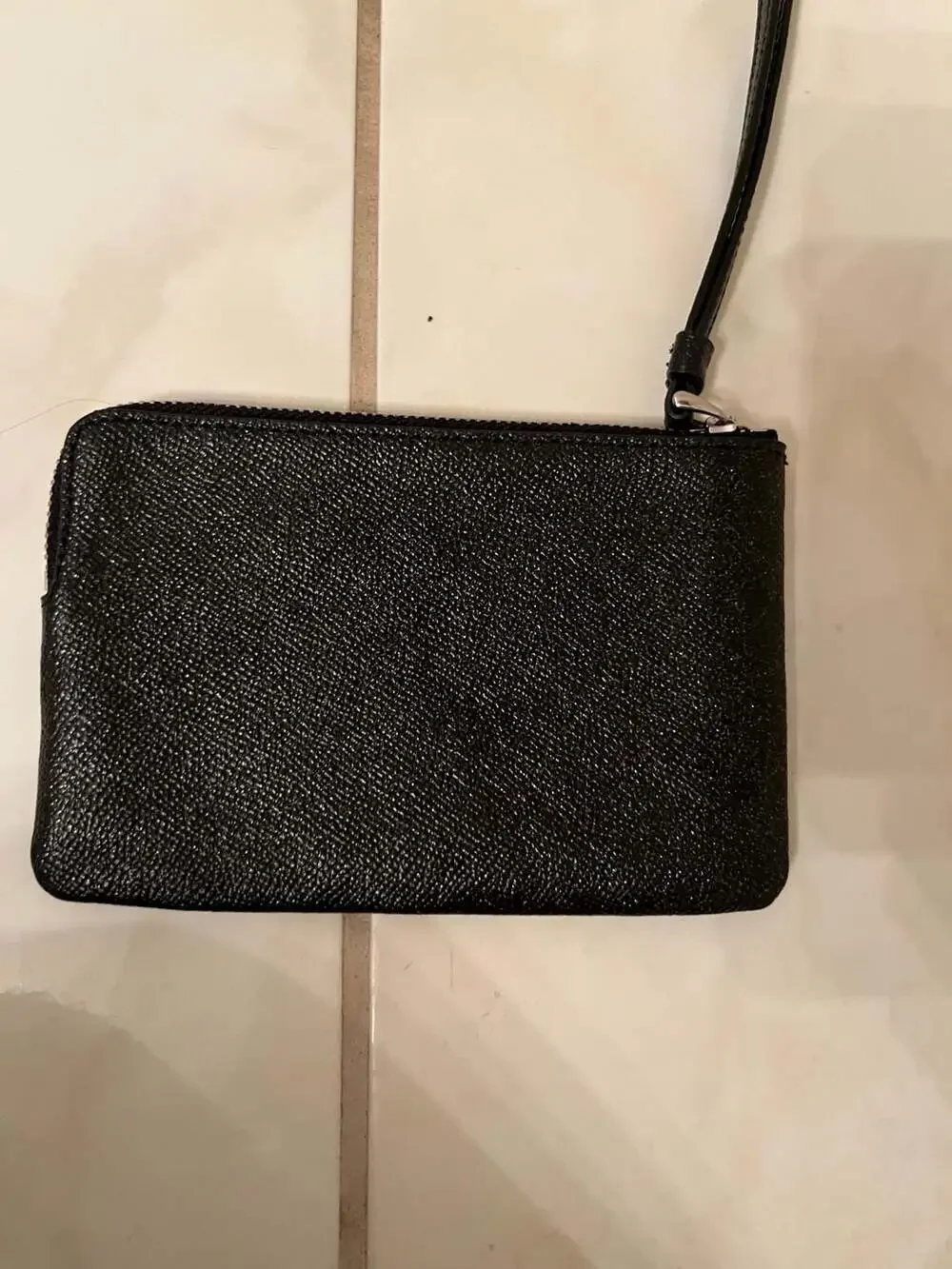 Coach Corner Zip Wristlet in Crossgrain Leather Black